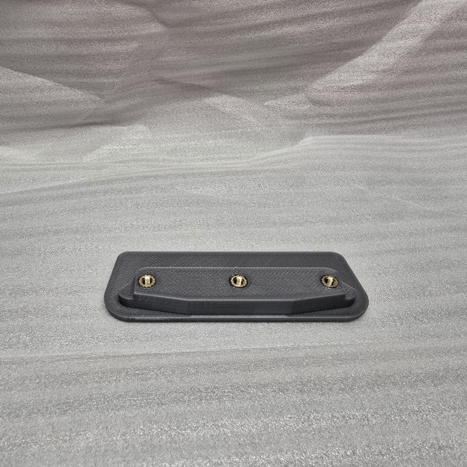 Ручка крышки бардачка на автобус Yutong — изображение 5