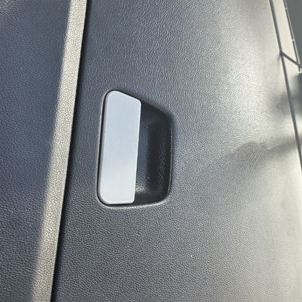 Ручка крышки бардачка на автобус Yutong